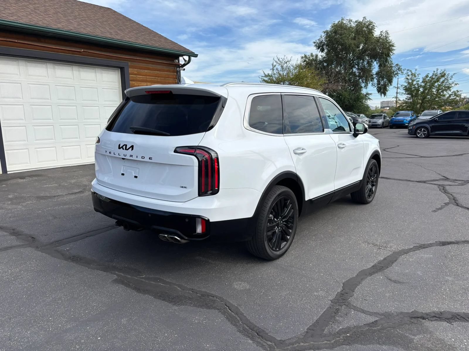 Used 2025 Kia Telluride SX AWD/4WD image 7