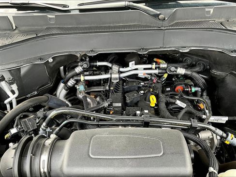Used 2022 Ford Explorer XLT AWD/4WD image 30