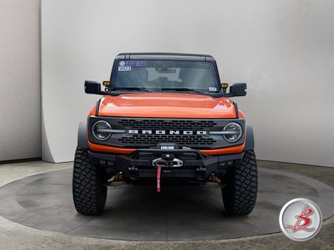 Used 2022 Ford Bronco Badlands w/ Sasquatch Package image 2