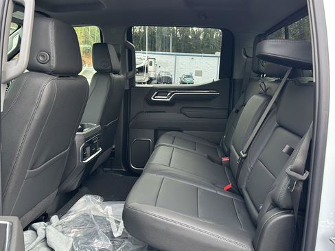 New 2026 Chevrolet Silverado 1500 LTZ w/ Z71 Off-Road Package image 9