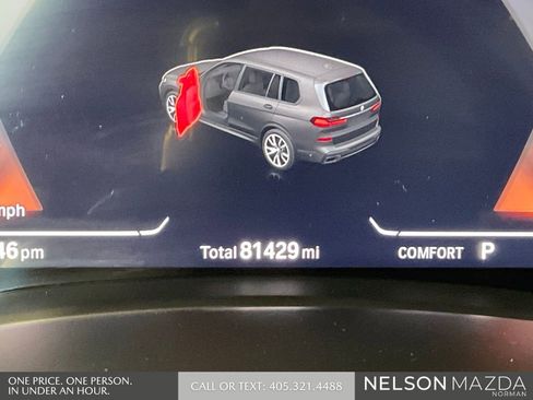 Used 2022 BMW X7 M50i w/ Luxury Seating Package AWD/4WD image 54