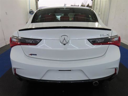 Used 2022 Acura ILX image 11