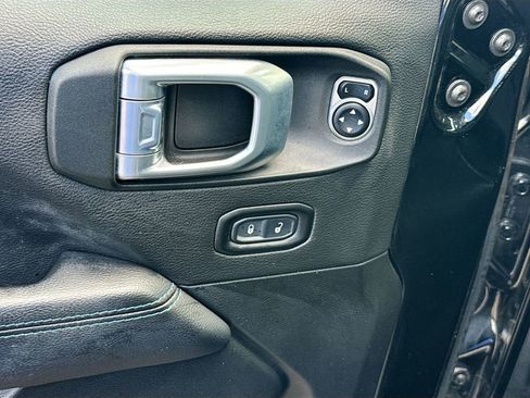 Used 2021 Jeep Wrangler Unlimited Rubicon 4xe image 19