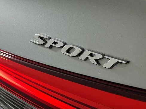Used 2023 Honda Civic Sport image 31
