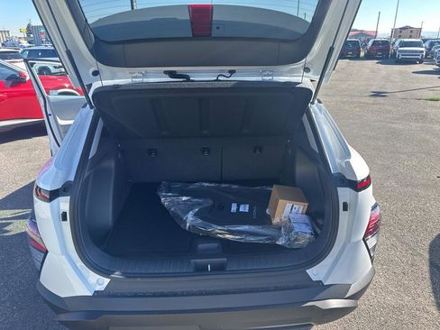 New 2025 Hyundai Kona SEL image 31