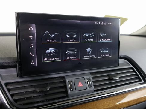 Used 2023 Audi Q5 2.0T Premium Plus w/ Premium Plus Package image 6