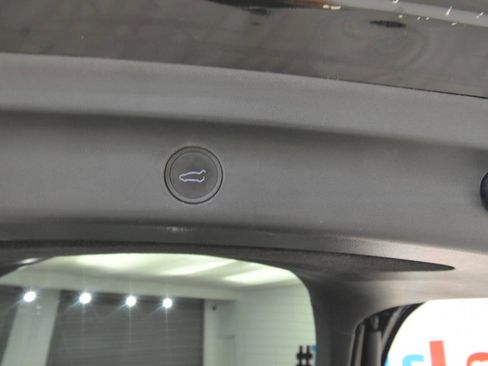 Used 2023 Tesla Model Y Long Range AWD/4WD image 34