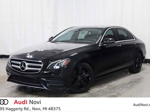 Used 2017 Mercedes-Benz E 300 4MATIC image 1