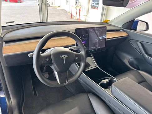 Used 2020 Tesla Model Y Long Range AWD/4WD image 17