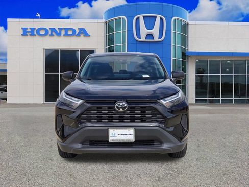Used 2023 Toyota RAV4 LE FWD image 8