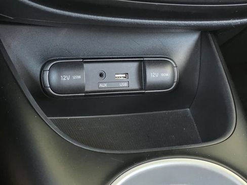 Used 2017 Kia Soul w/ Convenience Package FWD image 16