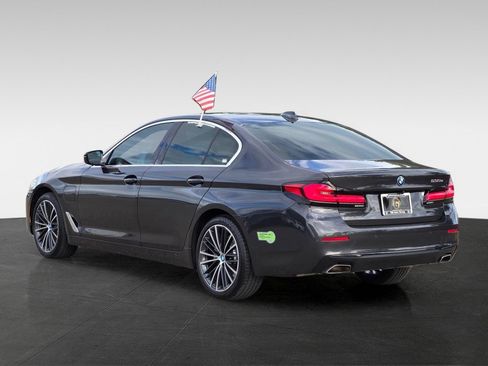 Used 2023 BMW 530e w/ Premium Package RWD image 9