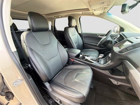 Used 2017 Ford Edge Titanium w/ Equipment Group 301A image 15