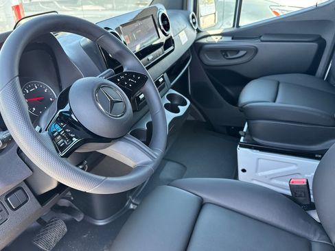 New 2026 Mercedes-Benz Sprinter 2500 image 10