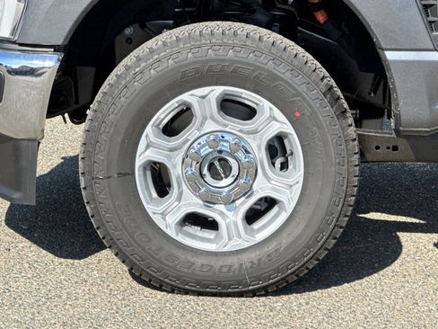 New 2026 Ford F350 XLT w/ 360-Degree Camera Package image 28