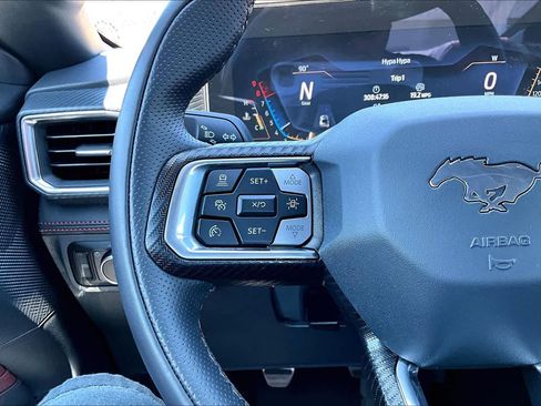Used 2025 Ford Mustang GT Premium RWD image 29