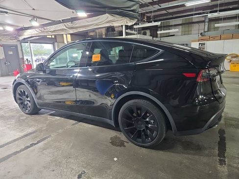 Used 2021 Tesla Model Y Long Range AWD/4WD image 4