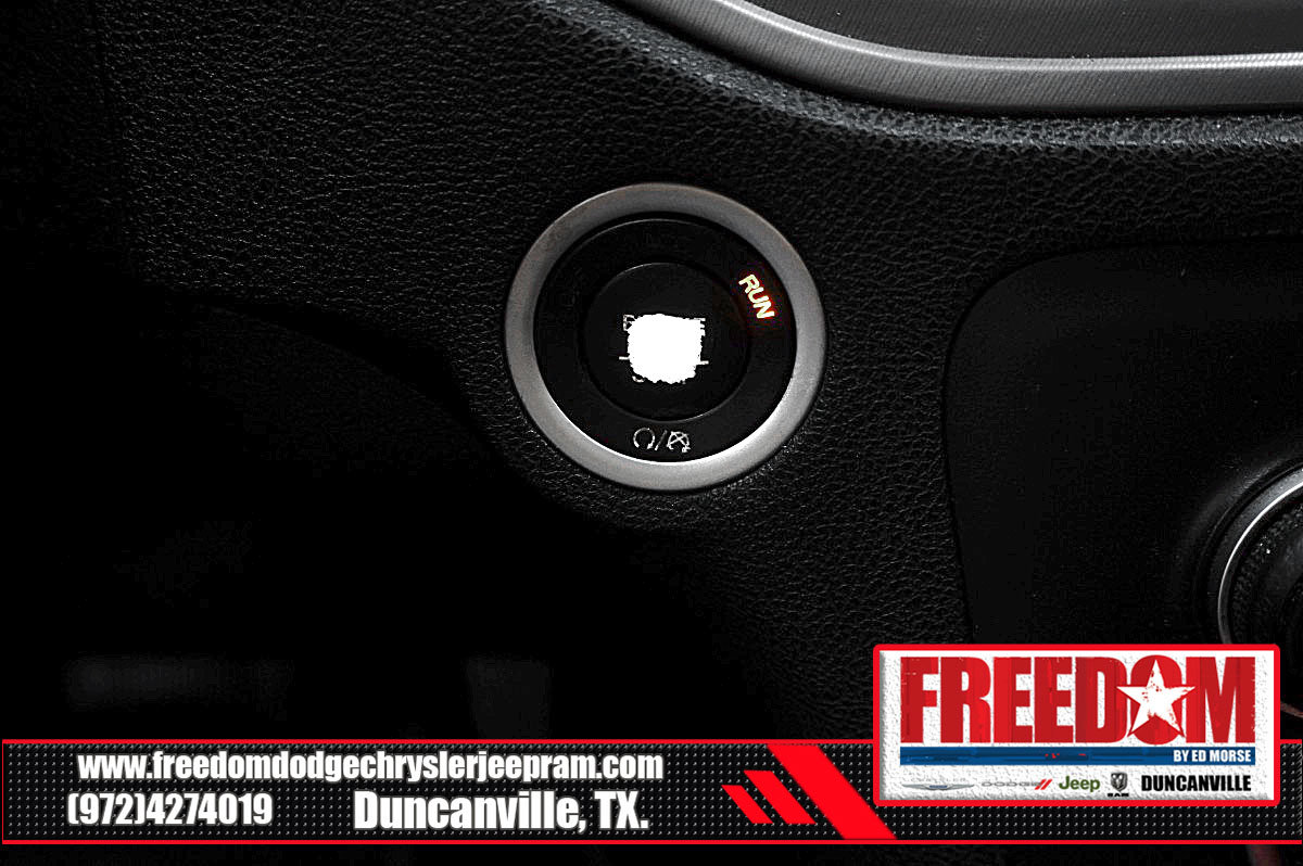Used 2023 Dodge Charger SXT w/ Blacktop Package RWD image 31