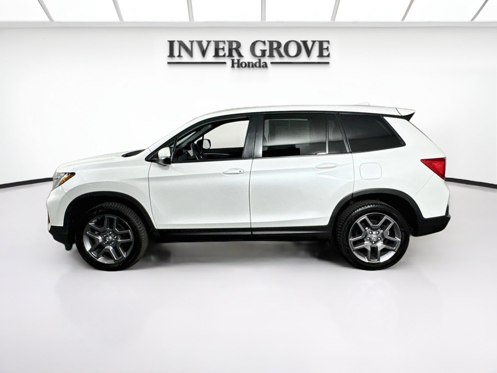 Used 2023 Honda Passport EX-L image 8