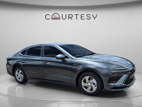 New 2026 Hyundai Sonata SE FWD image 7