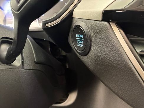 Used 2022 Ford Escape SE w/ Convenience Package FWD image 24
