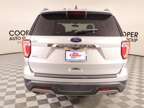 Used 2019 Ford Explorer XLT FWD image 20