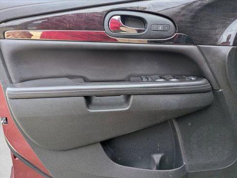 Used 2017 Buick Enclave Leather image 11