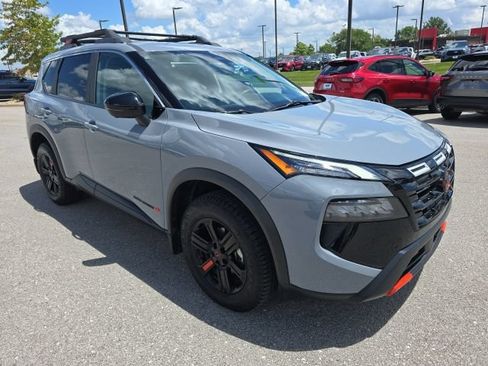 Used 2025 Nissan Rogue SV w/ Rock Creek Premium Package AWD/4WD image 7