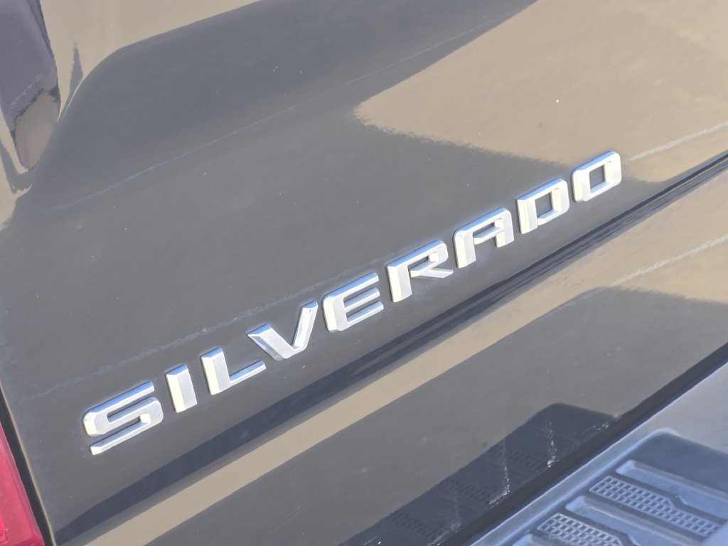 Used 2021 Chevrolet Silverado 1500 LT AWD/4WD image 32