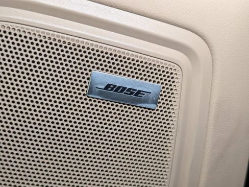 Certified 2025 Porsche Macan image 39