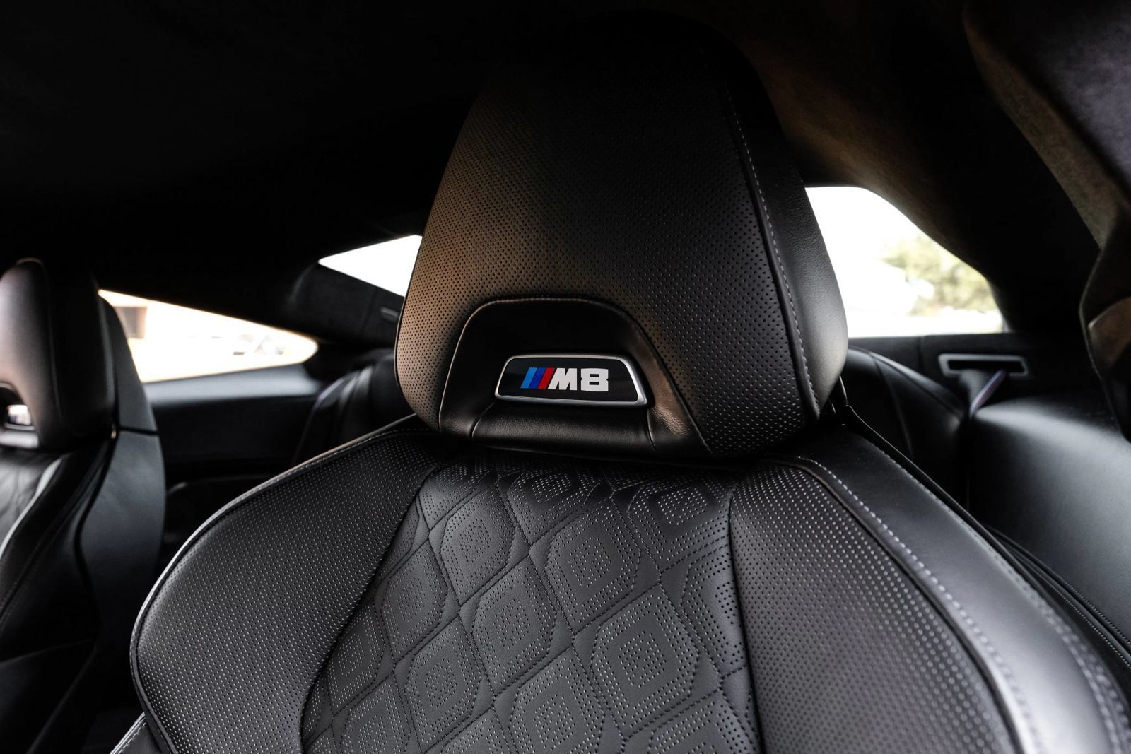 Used 2022 BMW M8 Competition w/ M Carbon Exterior Package AWD/4WD image 37