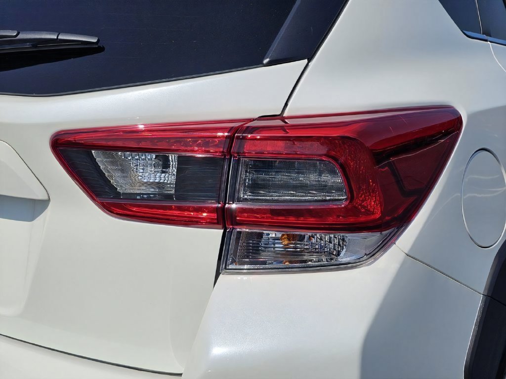 Used 2023 Subaru Crosstrek 2.5i Limited AWD/4WD image 9