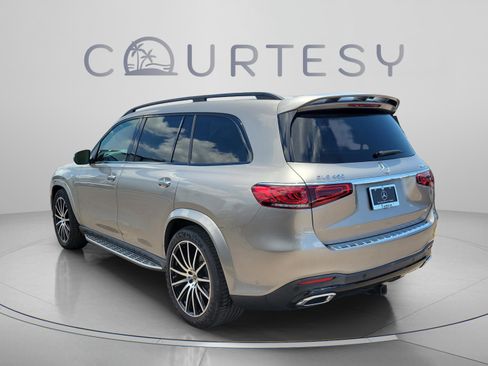 Used 2023 Mercedes-Benz GLS 450 4MATIC image 2