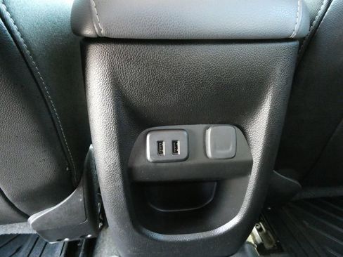 Used 2018 Chevrolet Colorado Z71 w/ Centennial Edition image 20