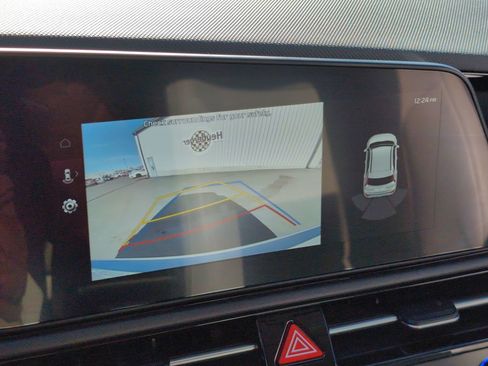 Used 2023 Kia Niro EX image 21