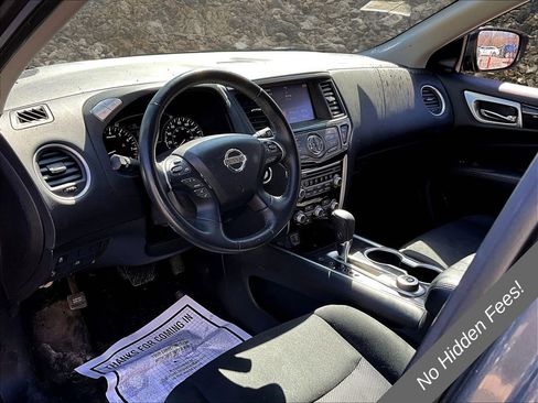 Used 2019 Nissan Pathfinder SV w/ Cargo Package AWD/4WD image 12