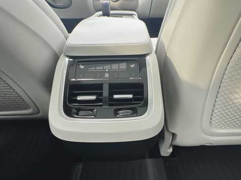Certified 2023 Volvo XC90 B6 Plus w/ Protection Package AWD/4WD image 23
