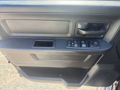 Used 2017 RAM 1500 Express image 13