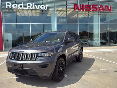 Used 2019 Jeep Grand Cherokee Altitude