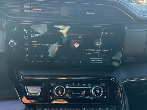 Used 2024 GMC Sierra 1500 AT4X image 22