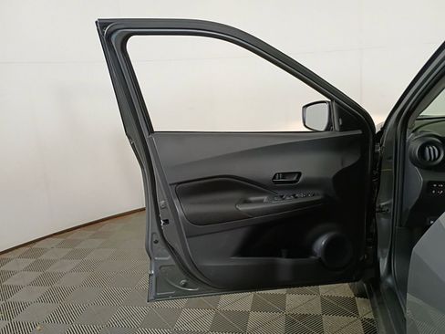 New 2025 Nissan Kicks Play S image 27
