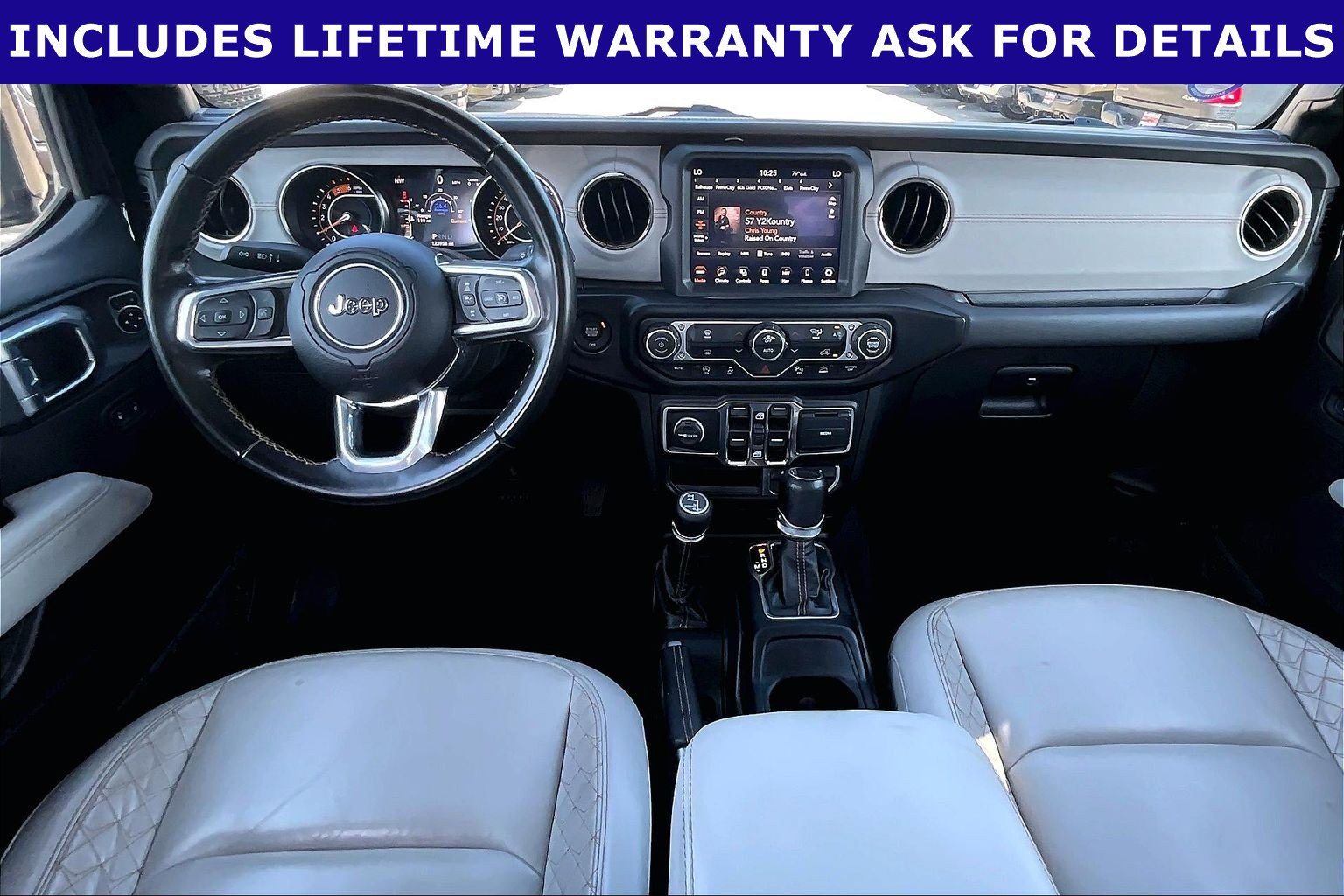 Used 2022 Jeep Gladiator Overland AWD/4WD image 12