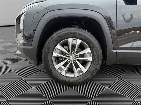 New 2026 Chevrolet Equinox LT image 9