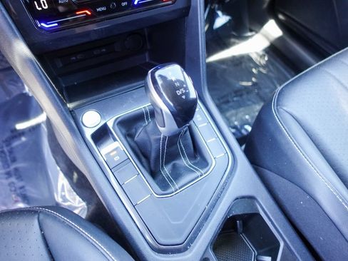 Used 2023 Volkswagen Tiguan SE FWD image 20