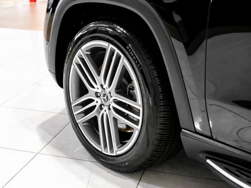 Used 2024 Mercedes-Benz GLS 450 4MATIC image 56