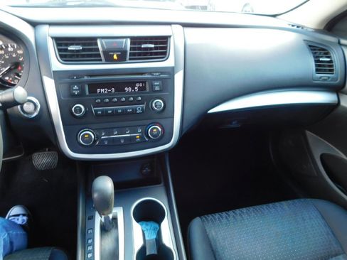 Used 2017 Nissan Altima 2.5 image 26