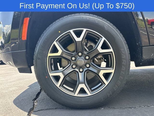 Used 2024 Jeep Wagoneer Series III AWD/4WD image 33