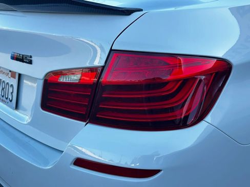 Used 2014 BMW M5 RWD image 11
