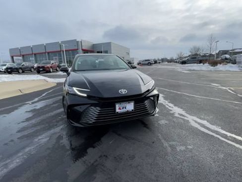 New 2026 Toyota Camry XLE w/ Premium Plus Package AWD/4WD image 3