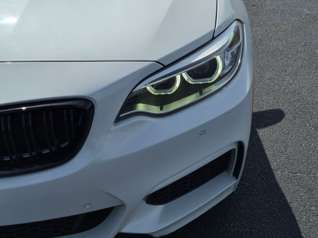 Used 2015 BMW M235i Convertible RWD image 9